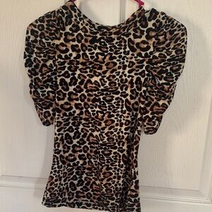 Leopard Print ruched Sleeve top